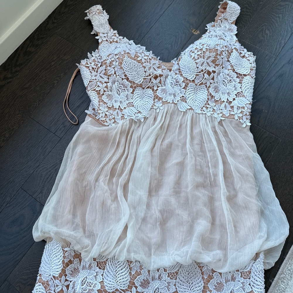 Jovani Elegant Lace Trimmed dress